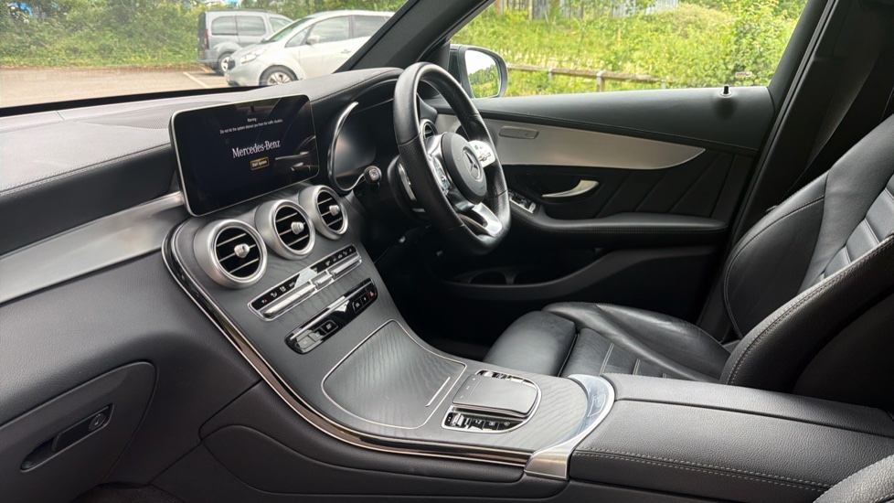 Mercedes-Benz GLC 300d 4Matic AMG Line Premium 5dr 9G-Tronic Diesel Estate - Image 9