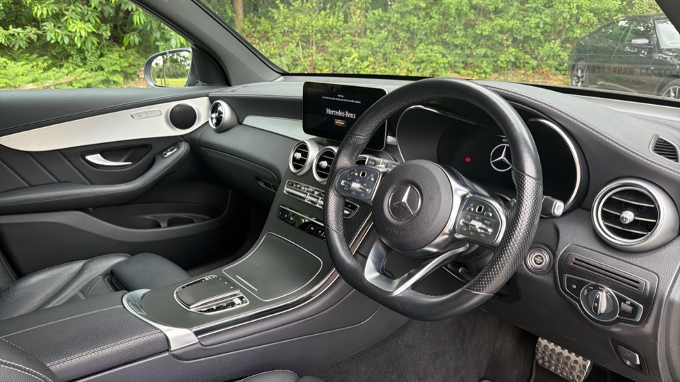 Mercedes-Benz GLC 300d 4Matic AMG Line Premium 5dr 9G-Tronic Diesel Estate - Image 10
