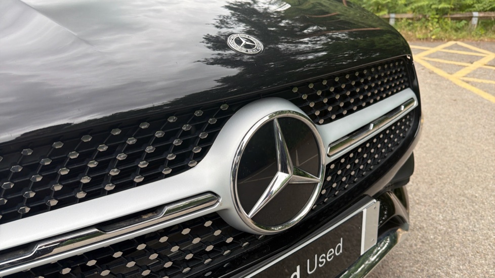 Mercedes-Benz GLC 300d 4Matic AMG Line Premium 5dr 9G-Tronic Diesel Estate - Image 25