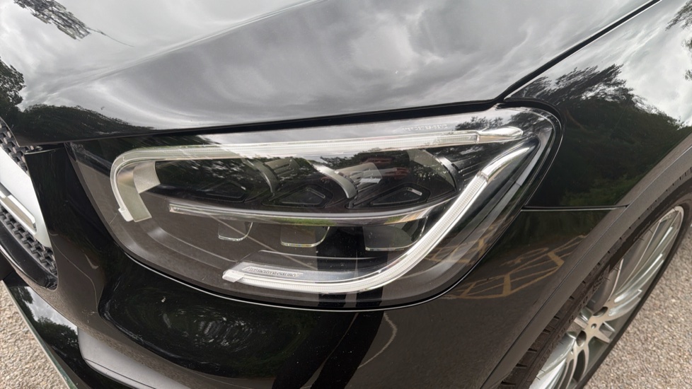 Mercedes-Benz GLC 300d 4Matic AMG Line Premium 5dr 9G-Tronic Diesel Estate - Image 26