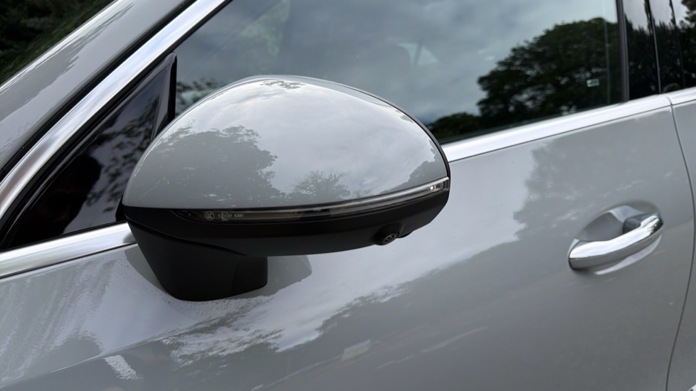 Mercedes-Benz GLC 220d 4Matic AMG Line Premium + 5dr 9G-Tronic Diesel Estate - Image 29