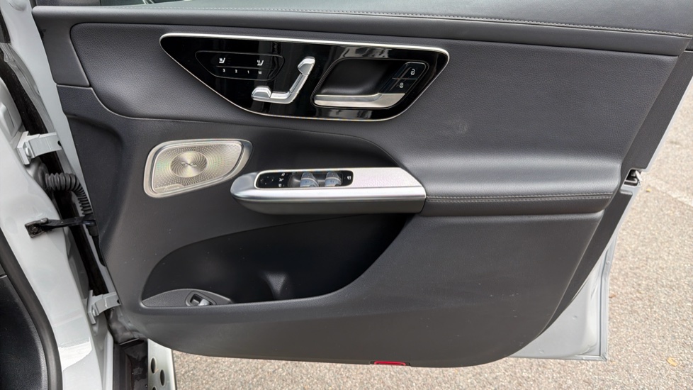 Mercedes-Benz GLC 220d 4Matic AMG Line Premium + 5dr 9G-Tronic Diesel Estate - Image 43