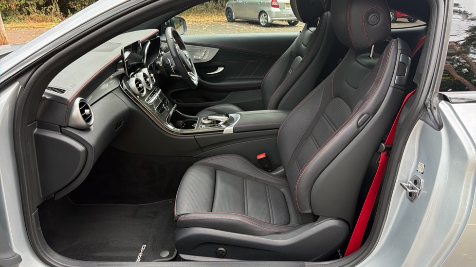 Mercedes-AMG C-Class C43 4Matic Night Ed Premium Plus 2dr 9G-Tronic Petrol Coupe - Image 31
