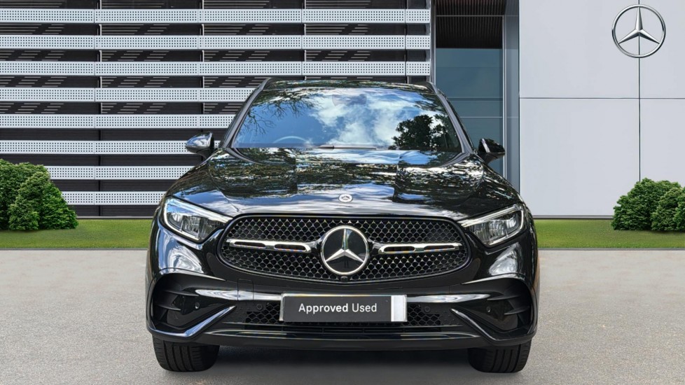 Mercedes-Benz GLC 300de 4Matic Urban Edition 5dr 9G-Tronic Estate - Image 3