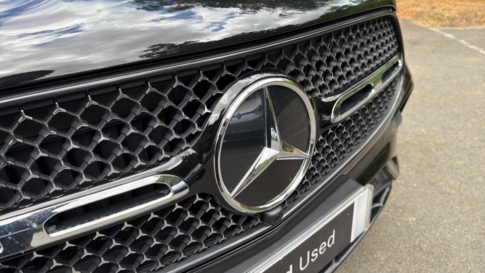 Mercedes-Benz GLC 300de 4Matic Urban Edition 5dr 9G-Tronic Estate - Image 25