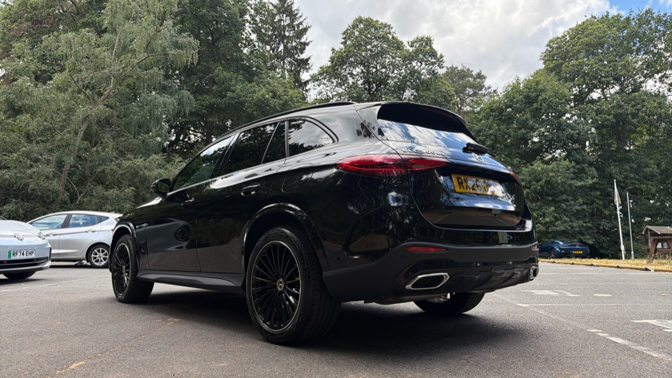 Mercedes-Benz GLC 300de 4Matic Urban Edition 5dr 9G-Tronic Estate - Image 31