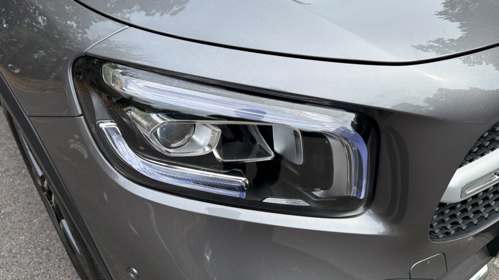 Mercedes-Benz GLB 220d 4Matic AMG Line Premium 5dr 8G-Tronic Diesel Estate - Image 27