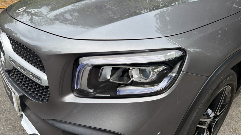 Mercedes-Benz GLB 220d 4Matic AMG Line Premium 5dr 8G-Tronic Diesel Estate - Image 30