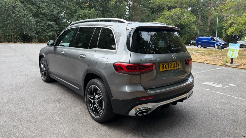 Mercedes-Benz GLB 220d 4Matic AMG Line Premium 5dr 8G-Tronic Diesel Estate - Image 36