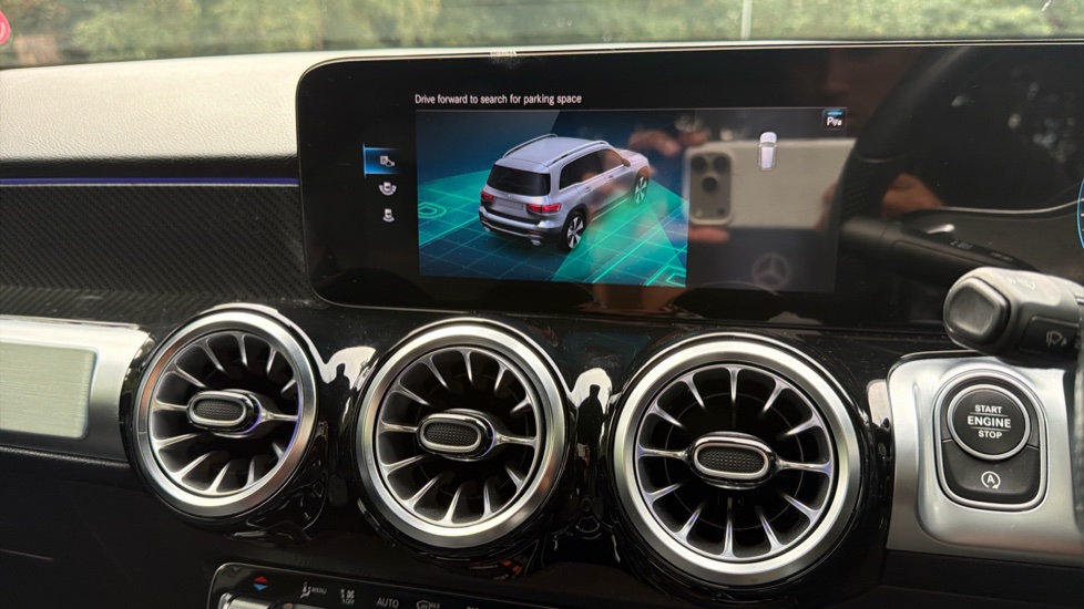 Mercedes-Benz GLB 220d 4Matic AMG Line Premium 5dr 8G-Tronic Diesel Estate - Image 42