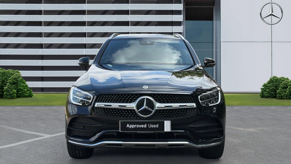 Mercedes-Benz GLC 300e 4Matic AMG Line Prem Plus 5dr 9G-Tronic Estate - Image 3