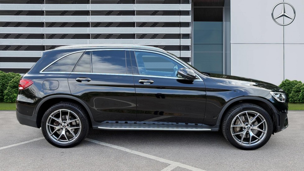 Mercedes-Benz GLC 300e 4Matic AMG Line Prem Plus 5dr 9G-Tronic Estate - Image 5