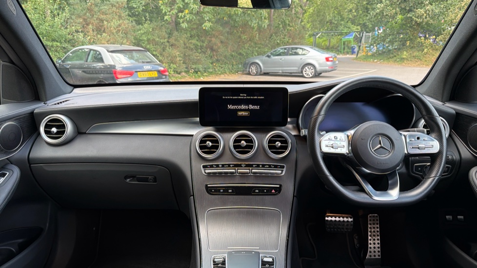 Mercedes-Benz GLC 300e 4Matic AMG Line Prem Plus 5dr 9G-Tronic Estate - Image 10