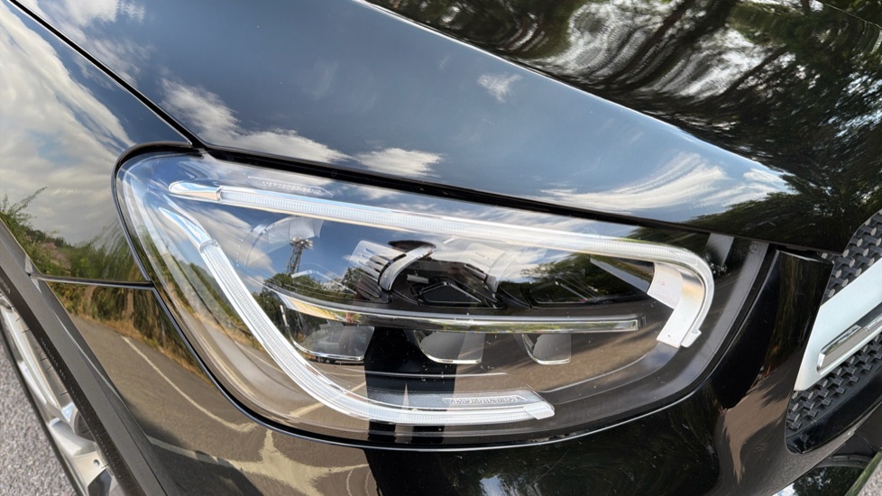 Mercedes-Benz GLC 300e 4Matic AMG Line Prem Plus 5dr 9G-Tronic Estate - Image 22