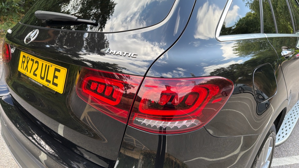 Mercedes-Benz GLC 300e 4Matic AMG Line Prem Plus 5dr 9G-Tronic Estate - Image 32