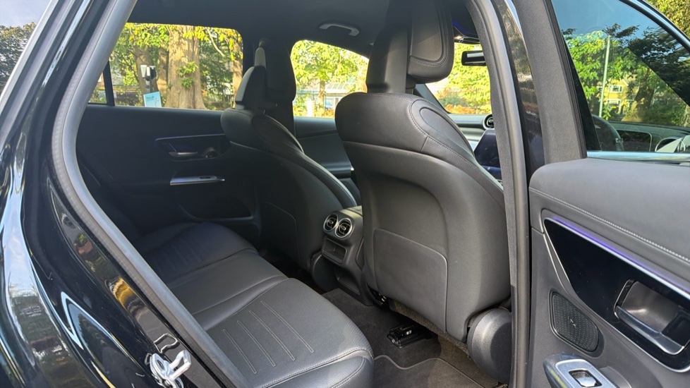 Mercedes-Benz GLC 300 4Matic AMG Line Premium 5dr 9G-Tronic Petrol Estate - Image 19