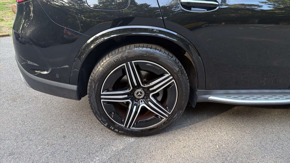 Mercedes-Benz GLC 300 4Matic AMG Line Premium 5dr 9G-Tronic Petrol Estate - Image 27