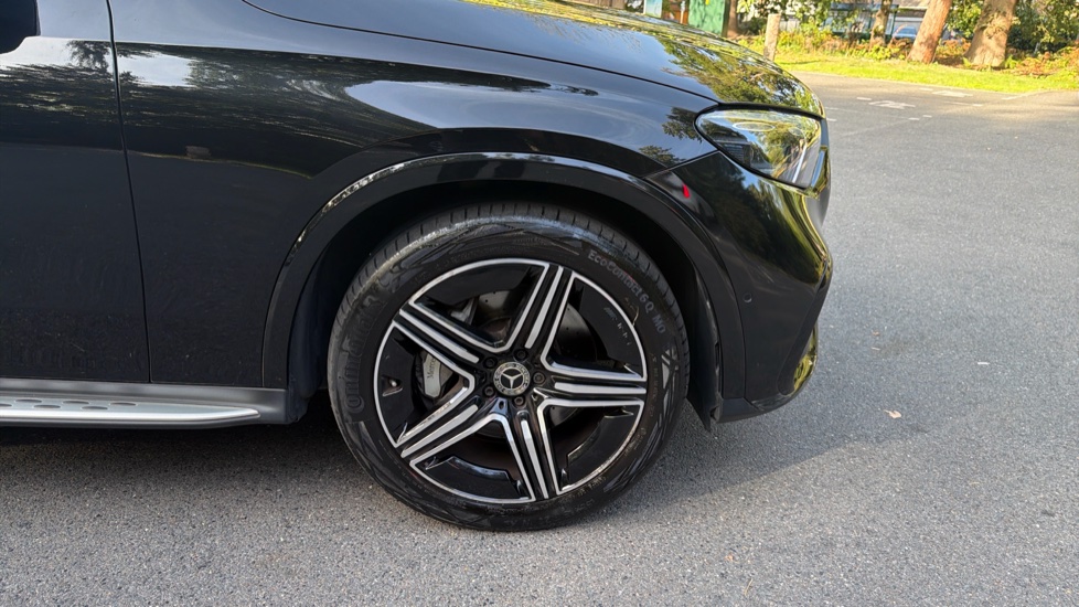 Mercedes-Benz GLC 300 4Matic AMG Line Premium 5dr 9G-Tronic Petrol Estate - Image 29
