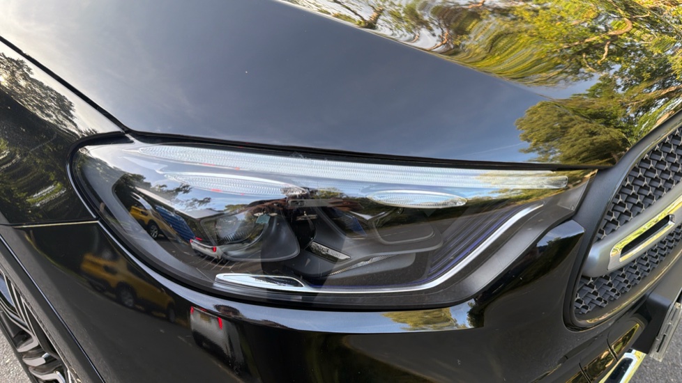 Mercedes-Benz GLC 300 4Matic AMG Line Premium 5dr 9G-Tronic Petrol Estate - Image 30
