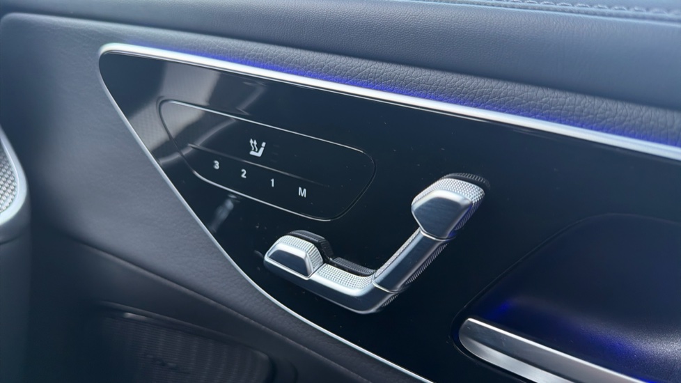 Mercedes-Benz GLC 300 4Matic AMG Line Premium 5dr 9G-Tronic Petrol Estate - Image 40