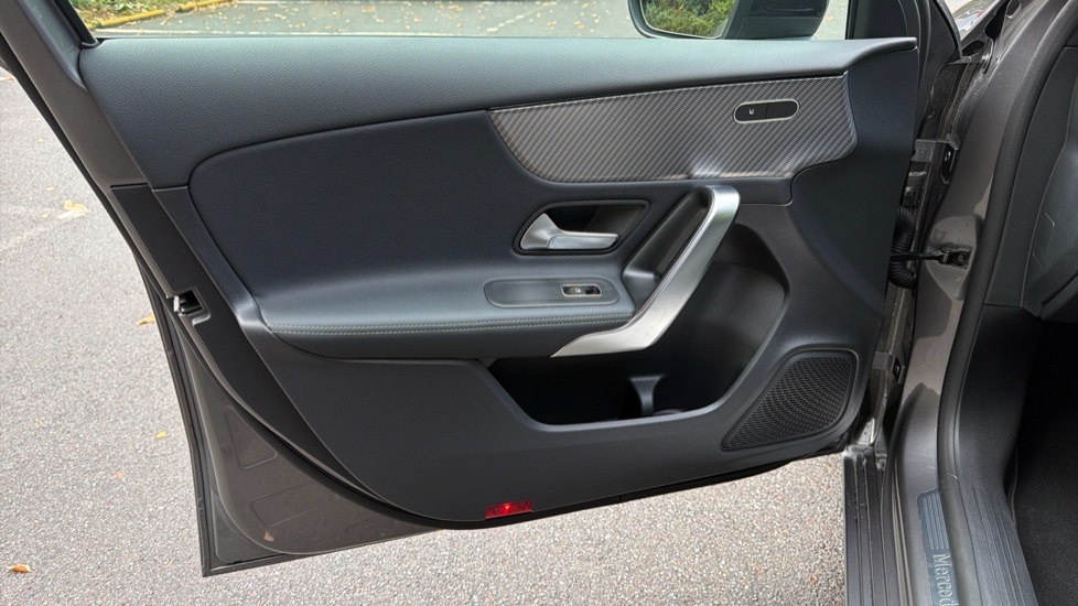 Mercedes-Benz A-Class A180 Sport Edition 5dr Auto Petrol Hatchback - Image 32
