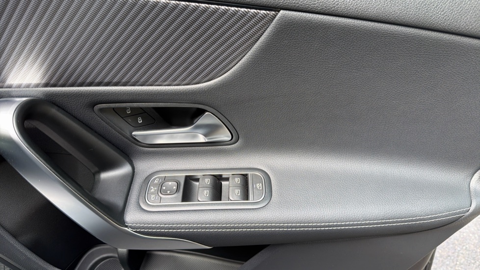 Mercedes-Benz A-Class A180 Sport Edition 5dr Auto Petrol Hatchback - Image 45