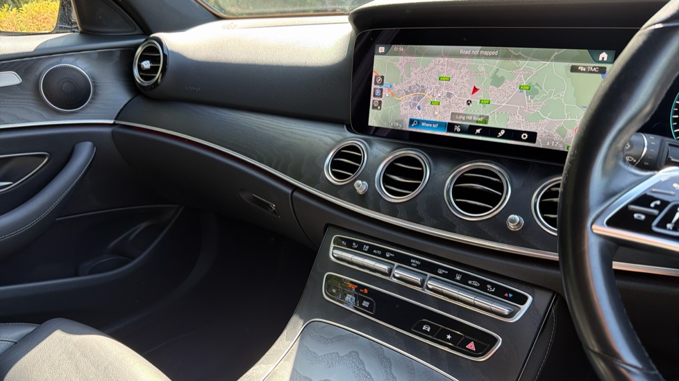 Mercedes-Benz E-Class E300de AMG Line Premium 5dr 9G-Tronic Estate - Image 14
