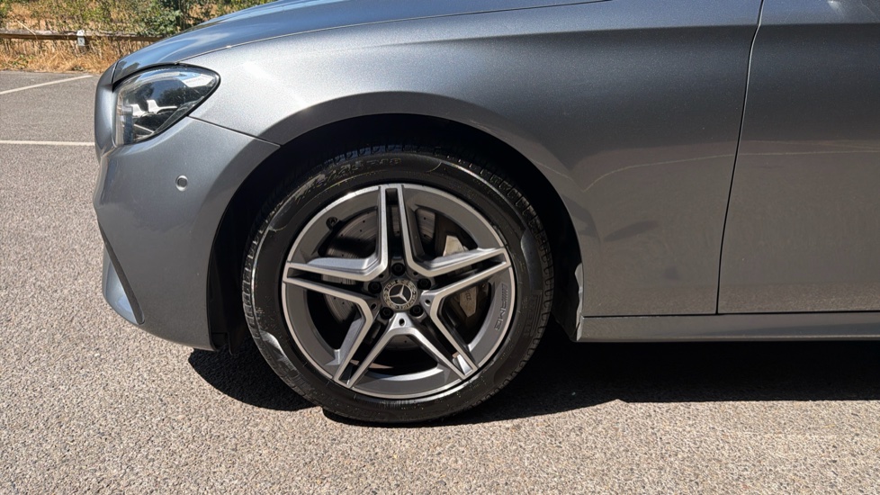 Mercedes-Benz E-Class E300de AMG Line Premium 5dr 9G-Tronic Estate - Image 27