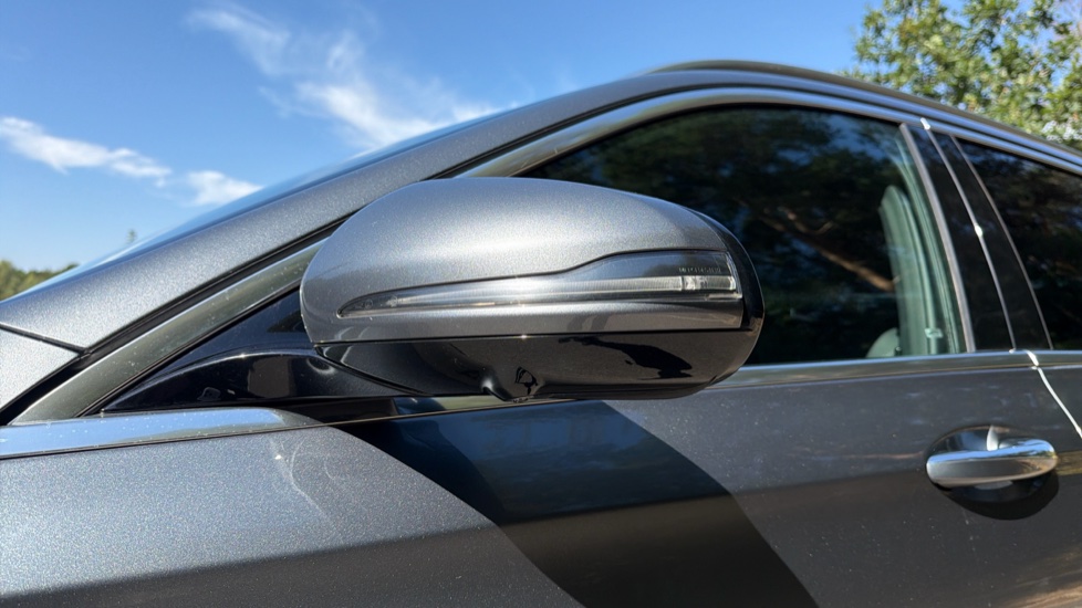 Mercedes-Benz E-Class E300de AMG Line Premium 5dr 9G-Tronic Estate - Image 28