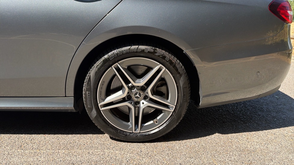 Mercedes-Benz E-Class E300de AMG Line Premium 5dr 9G-Tronic Estate - Image 33