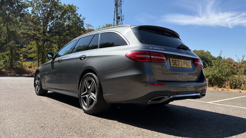Mercedes-Benz E-Class E300de AMG Line Premium 5dr 9G-Tronic Estate - Image 34
