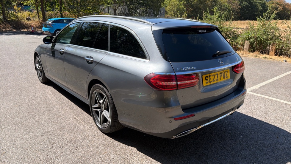 Mercedes-Benz E-Class E300de AMG Line Premium 5dr 9G-Tronic Estate - Image 35