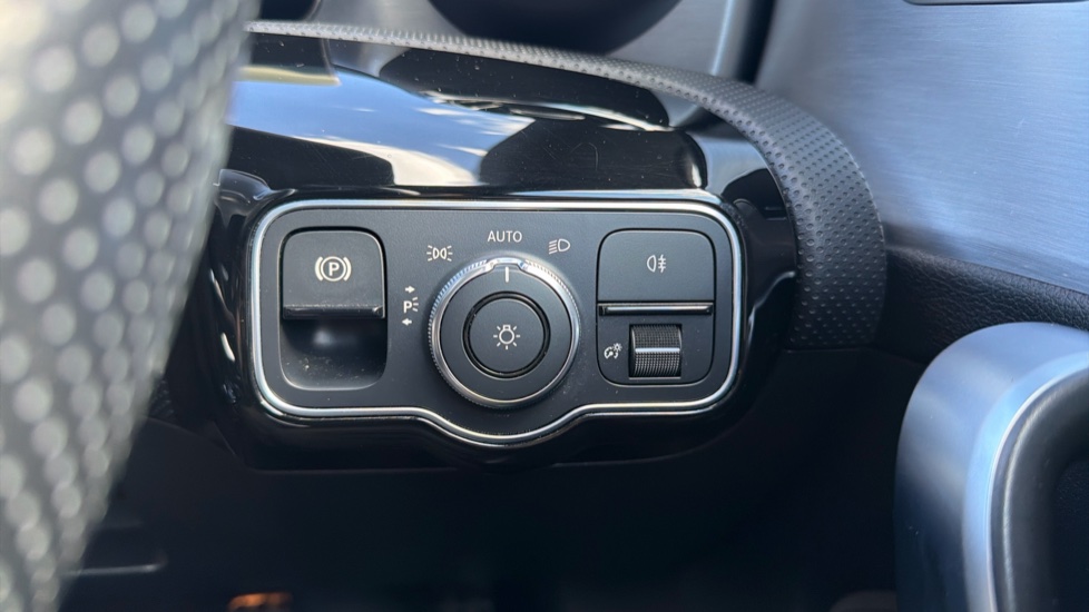Mercedes-Benz CLA 220d AMG Line 4dr Tip Auto Diesel Saloon - Image 25