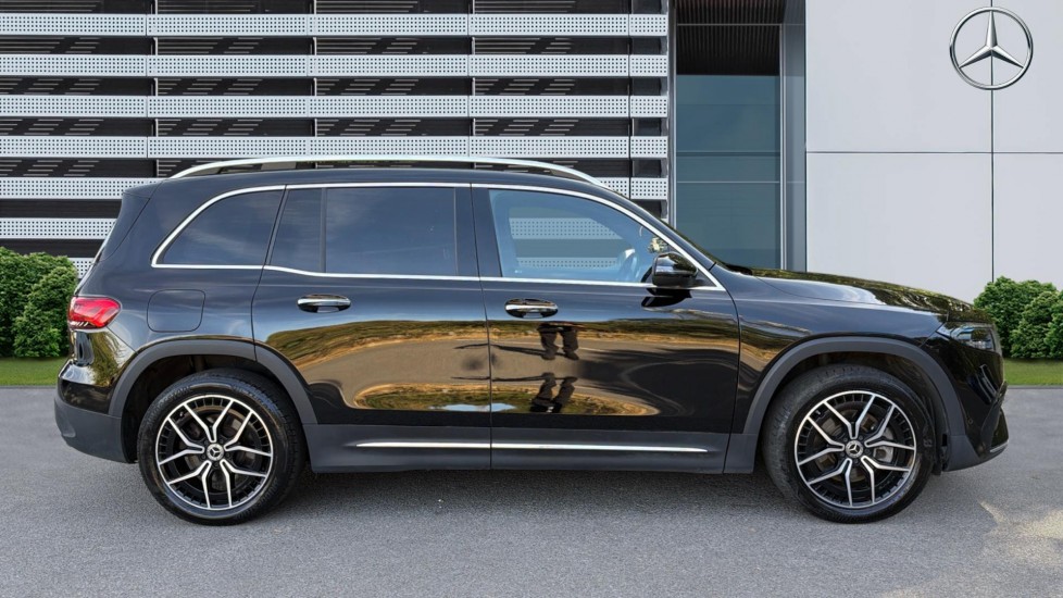 Mercedes-Benz Eqb 300 4M 168kW AMG Line Premium 66.5kWh 5dr Auto Electric Estate - Image 5