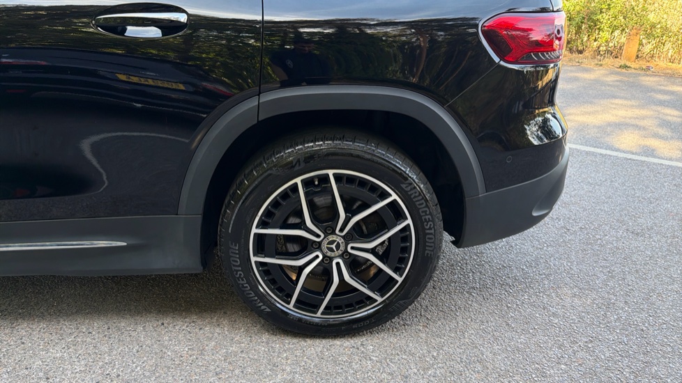 Mercedes-Benz Eqb 300 4M 168kW AMG Line Premium 66.5kWh 5dr Auto Electric Estate - Image 33