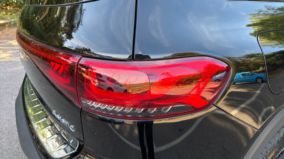 Mercedes-Benz Eqb 300 4M 168kW AMG Line Premium 66.5kWh 5dr Auto Electric Estate - Image 36