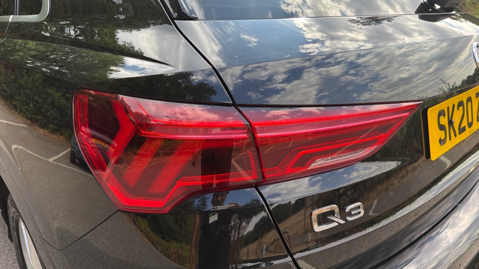 Audi Q3 35 TFSI S Line 5dr S Tronic Petrol Estate - Image 30