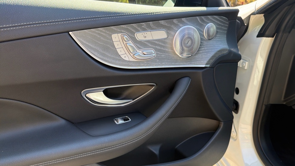 Mercedes-Benz E-Class E300 AMG Line Night Ed Premium Plus 2dr 9G-Tronic Petrol Coupe - Image 39