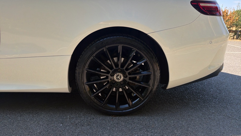 Mercedes-Benz E-Class E300 AMG Line Night Ed Premium Plus 2dr 9G-Tronic Petrol Coupe - Image 41
