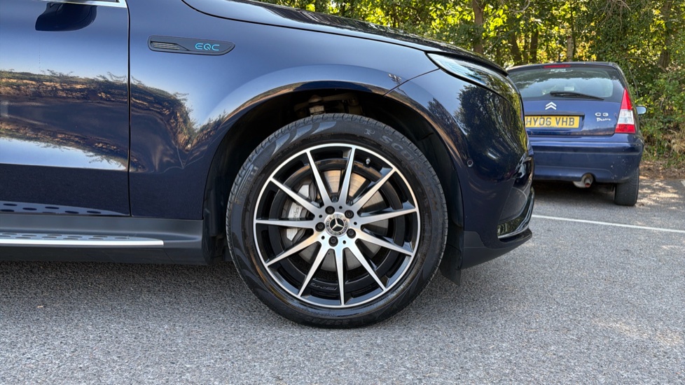 Mercedes-Benz EQC 400 300kW AMG Line Edition 80kWh 5dr Auto Electric Estate - Image 5
