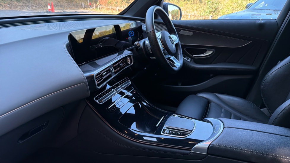 Mercedes-Benz EQC 400 300kW AMG Line Edition 80kWh 5dr Auto Electric Estate - Image 7