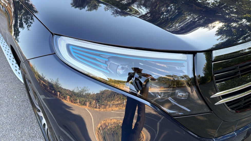 Mercedes-Benz EQC 400 300kW AMG Line Edition 80kWh 5dr Auto Electric Estate - Image 19