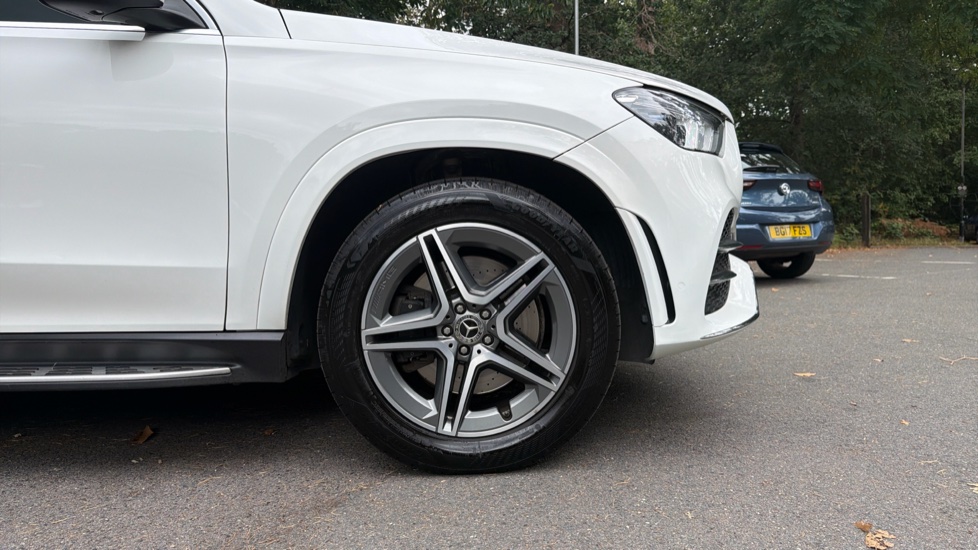 Mercedes-Benz GLE 300d 4Matic AMG Line 5dr 9G-Tronic Diesel Estate - Image 7