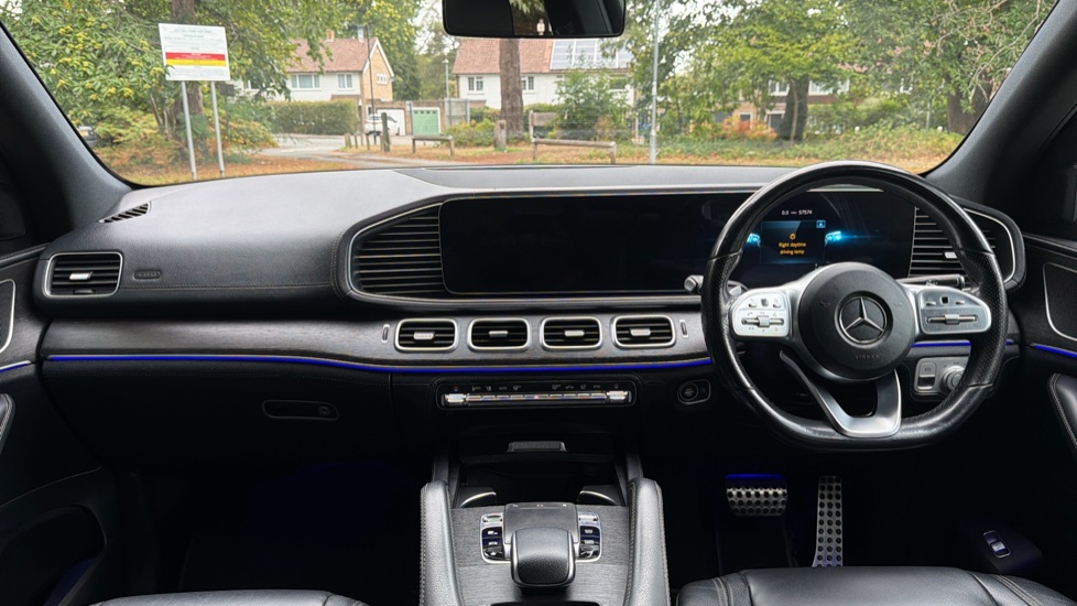 Mercedes-Benz GLE 300d 4Matic AMG Line 5dr 9G-Tronic Diesel Estate - Image 10
