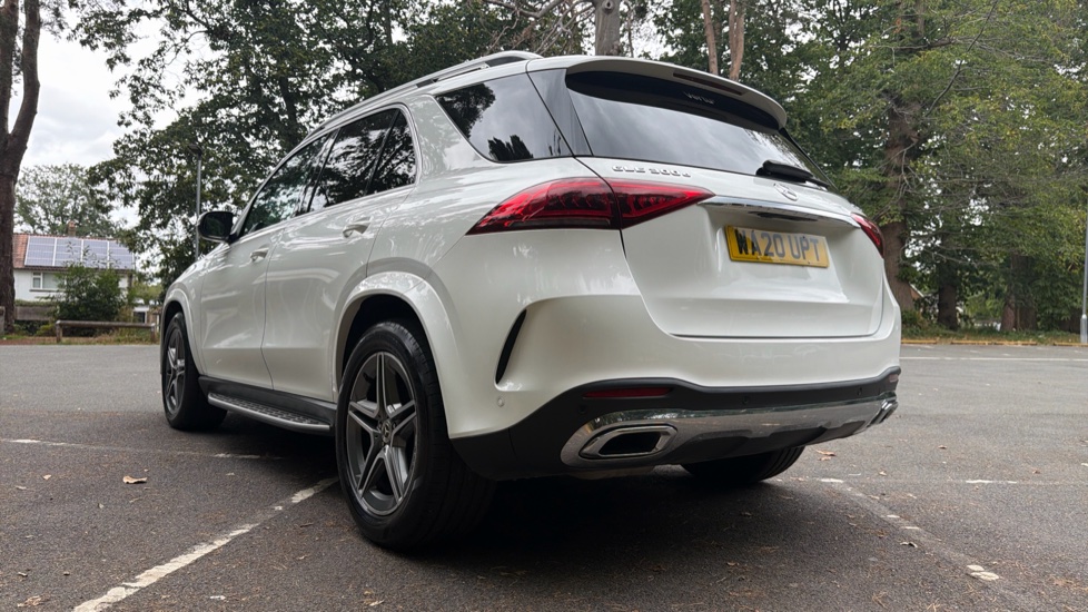 Mercedes-Benz GLE 300d 4Matic AMG Line 5dr 9G-Tronic Diesel Estate - Image 44