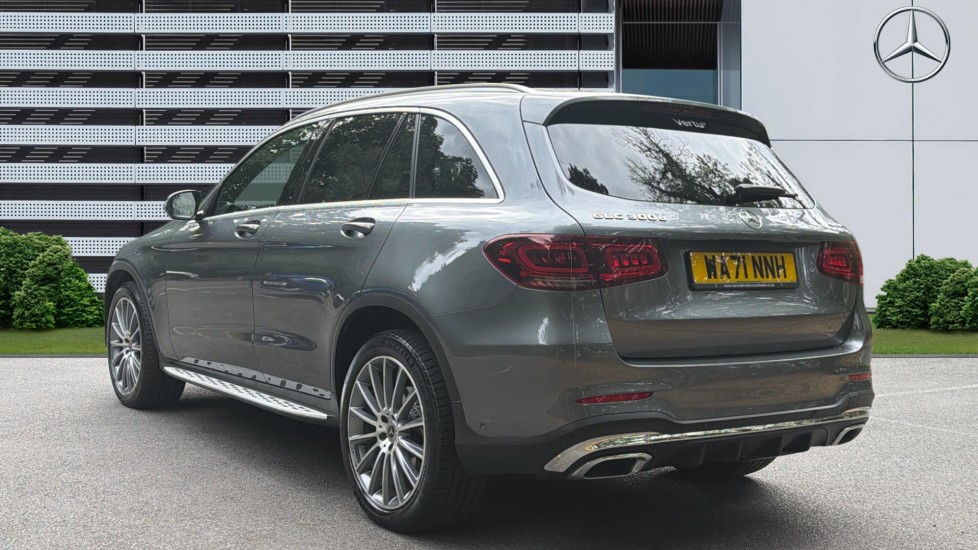Mercedes-Benz GLC 300d 4Matic AMG Line Premium 5dr 9G-Tronic Diesel Estate - Image 2