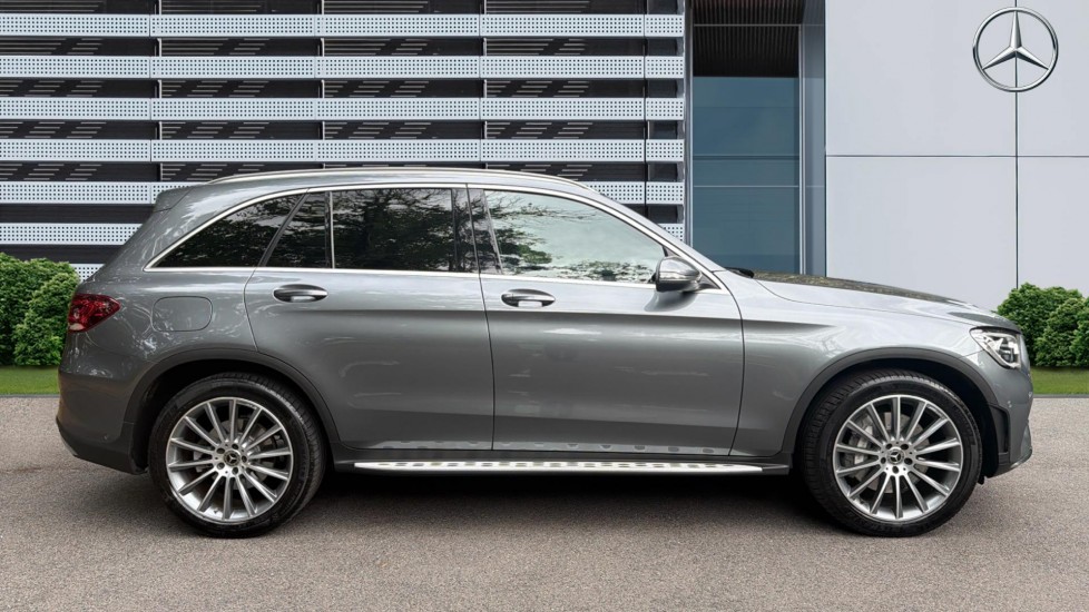 Mercedes-Benz GLC 300d 4Matic AMG Line Premium 5dr 9G-Tronic Diesel Estate - Image 5