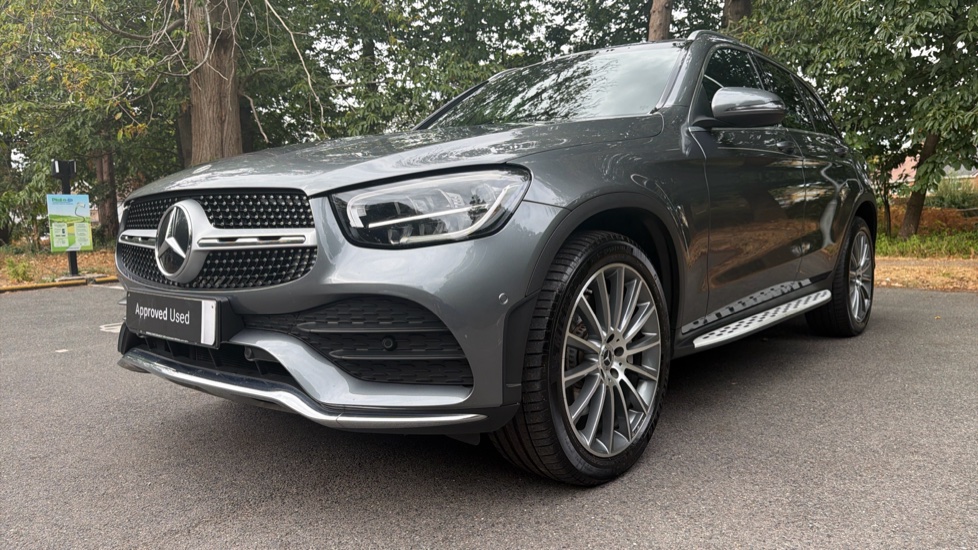 Mercedes-Benz GLC 300d 4Matic AMG Line Premium 5dr 9G-Tronic Diesel Estate - Image 27