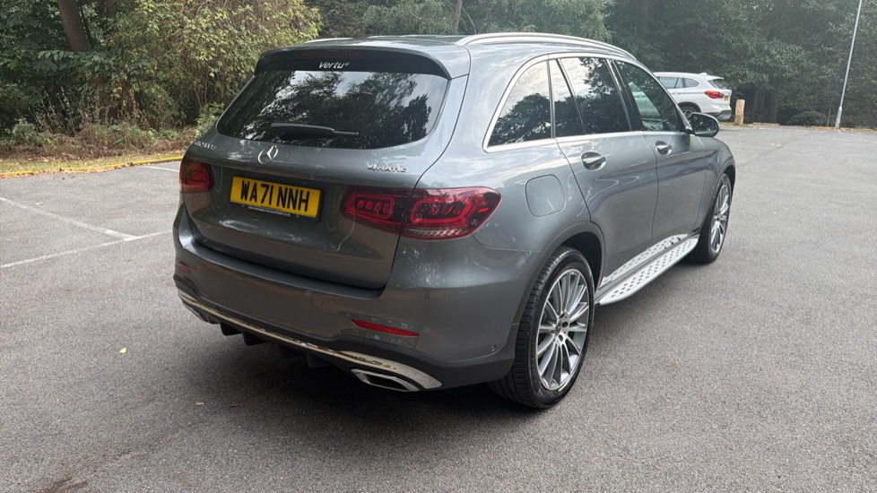 Mercedes-Benz GLC 300d 4Matic AMG Line Premium 5dr 9G-Tronic Diesel Estate - Image 37
