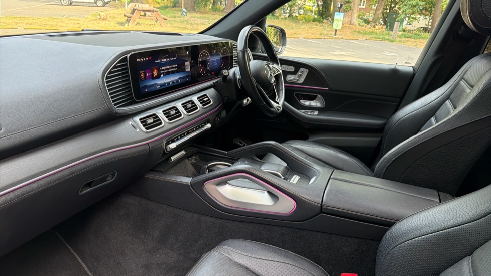 Mercedes-Benz GLE 450 4Matic AMG Line Prem + 5dr 9G-Tron [7 St] Petrol Estate - Image 9